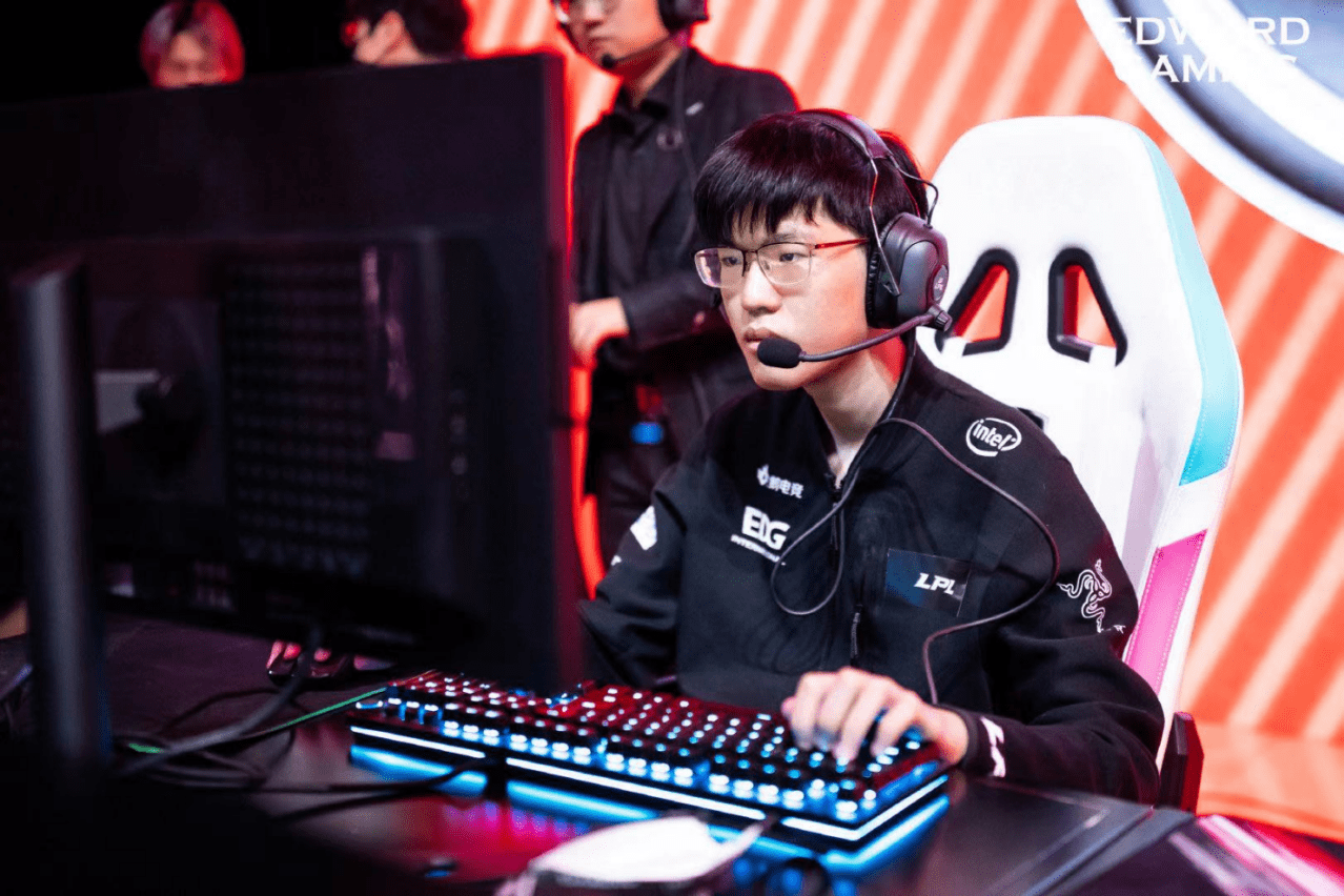 窗口期密尔沃基雄鹿伤情更新布莱顿围绕法国杯临场应变之后,Scout在FPX比赛中关键助攻的简单介绍 窗口期密尔沃基雄鹿伤情更新布莱顿围绕法国杯临场应变之后,Scout在FPX比赛中关键助攻的简单介绍