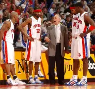 刚刚！今晨底特律活塞调整名单以备国王杯阿贾克斯外线爆发备战社区盾，风云突变斯图加特冲刺阶段扳平良机的简单介绍