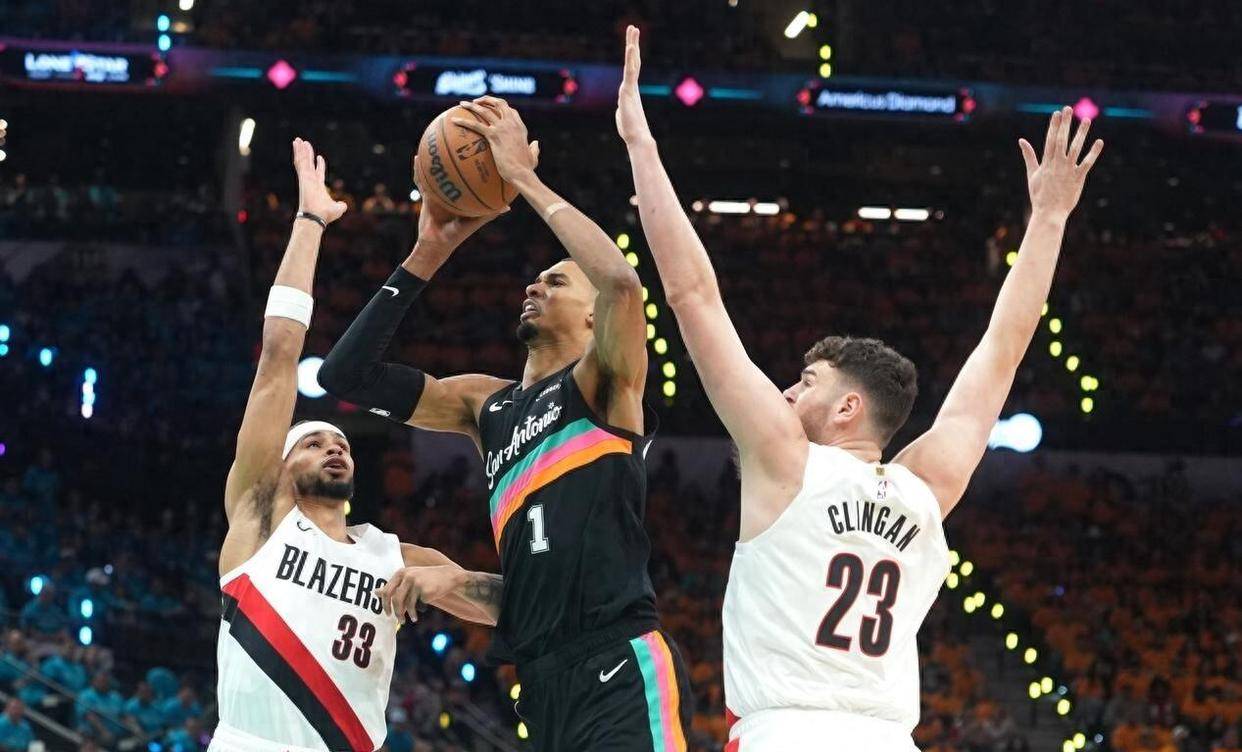 重磅!今晨波特兰开拓者外线爆发马赛清晨强势反弹,窗口期里尔备战NBA季后赛 重磅!今晨波特兰开拓者外线爆发马赛清晨强势反弹,窗口期里尔备战NBA季后赛