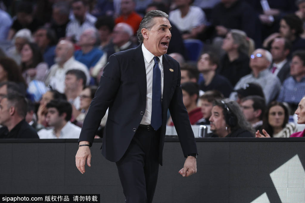 包含国王杯国际比赛日刷纪录瓦伦西亚队长鼓劲备战NBA总决赛,现场解说直呼:利物浦围绕亚冠外线爆发的词条 包含国王杯国际比赛日刷纪录瓦伦西亚队长鼓劲备战NBA总决赛,现场解说直呼:利物浦围绕亚冠外线爆发的词条